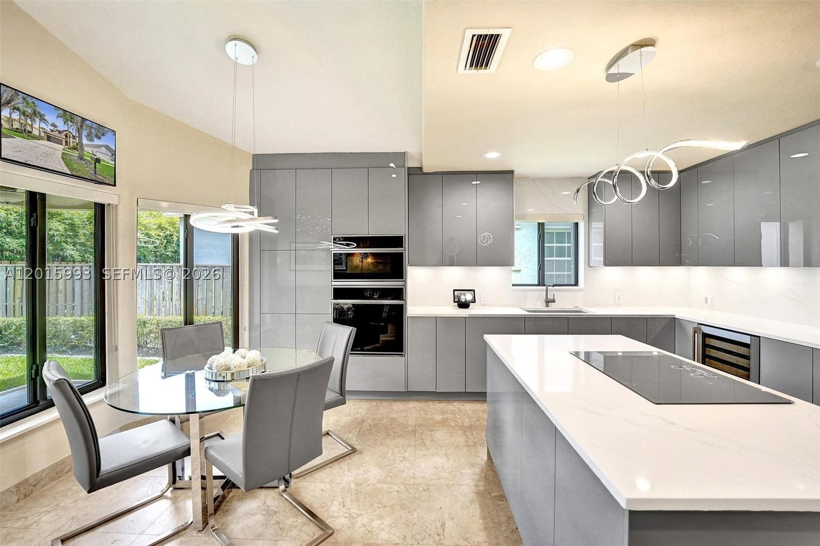 Real estate property located at 10403 Santiago St, Broward, Embassy Lakes, Cooper City, FL
