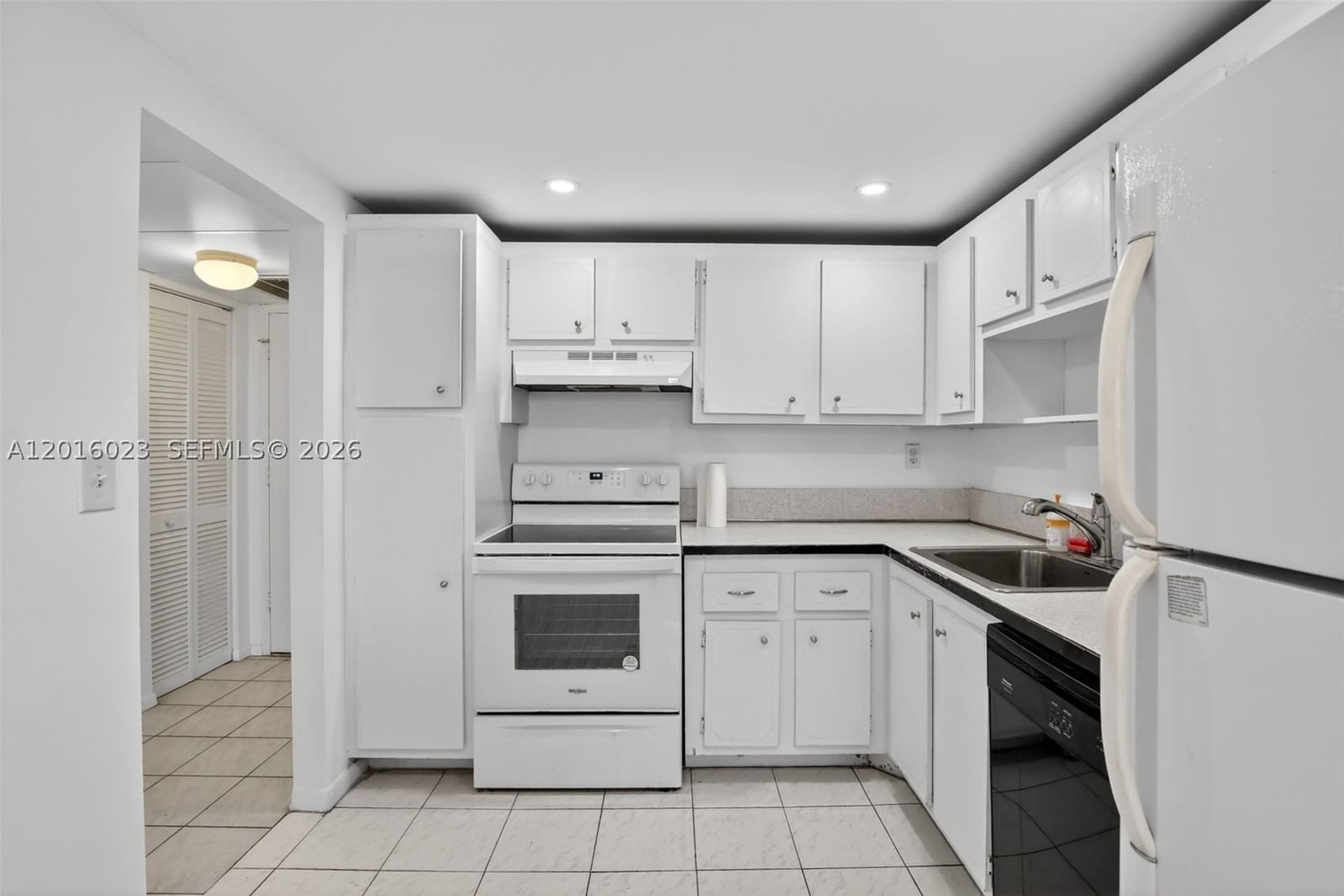 Real estate property located at 2761 Taft St #212, Broward, Watergate Condominium No, Hollywood, FL