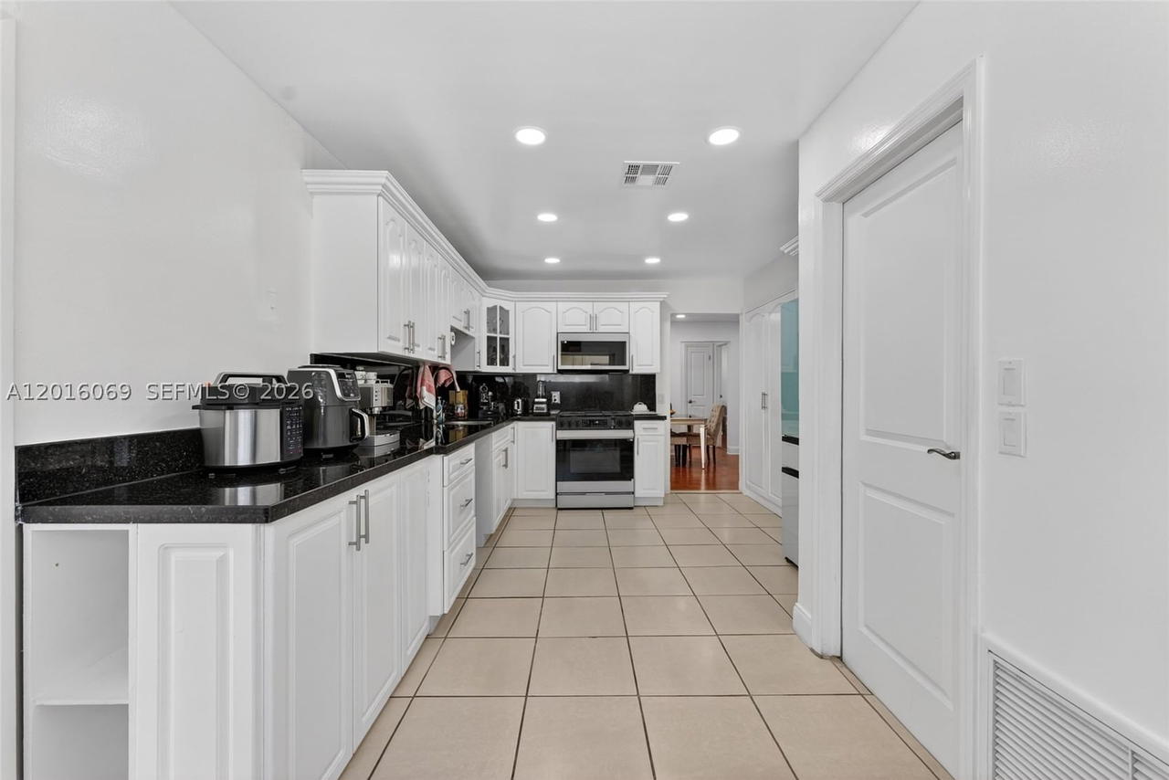 Real estate property located at 2620 89th Ave, Broward, Sunrise Golf Village Sec, Sunrise, FL