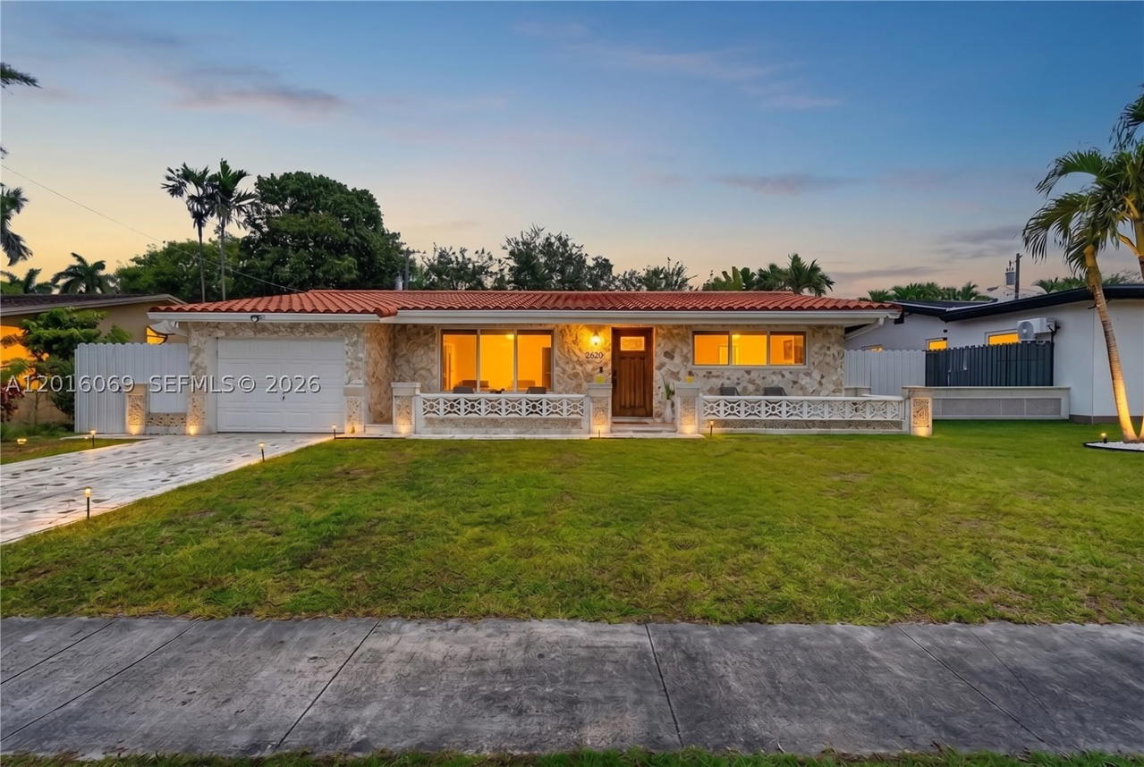 Real estate property located at 2620 89th Ave, Broward, Sunrise Golf Village Sec, Sunrise, FL