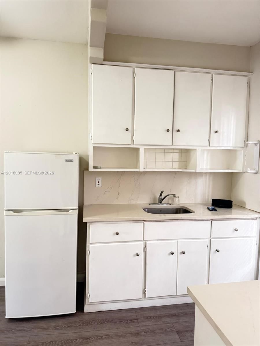 Real estate property located at 1007 Meridian Ave #9, Miami-dade, 1005 Meridian Condo, Miami Beach, FL