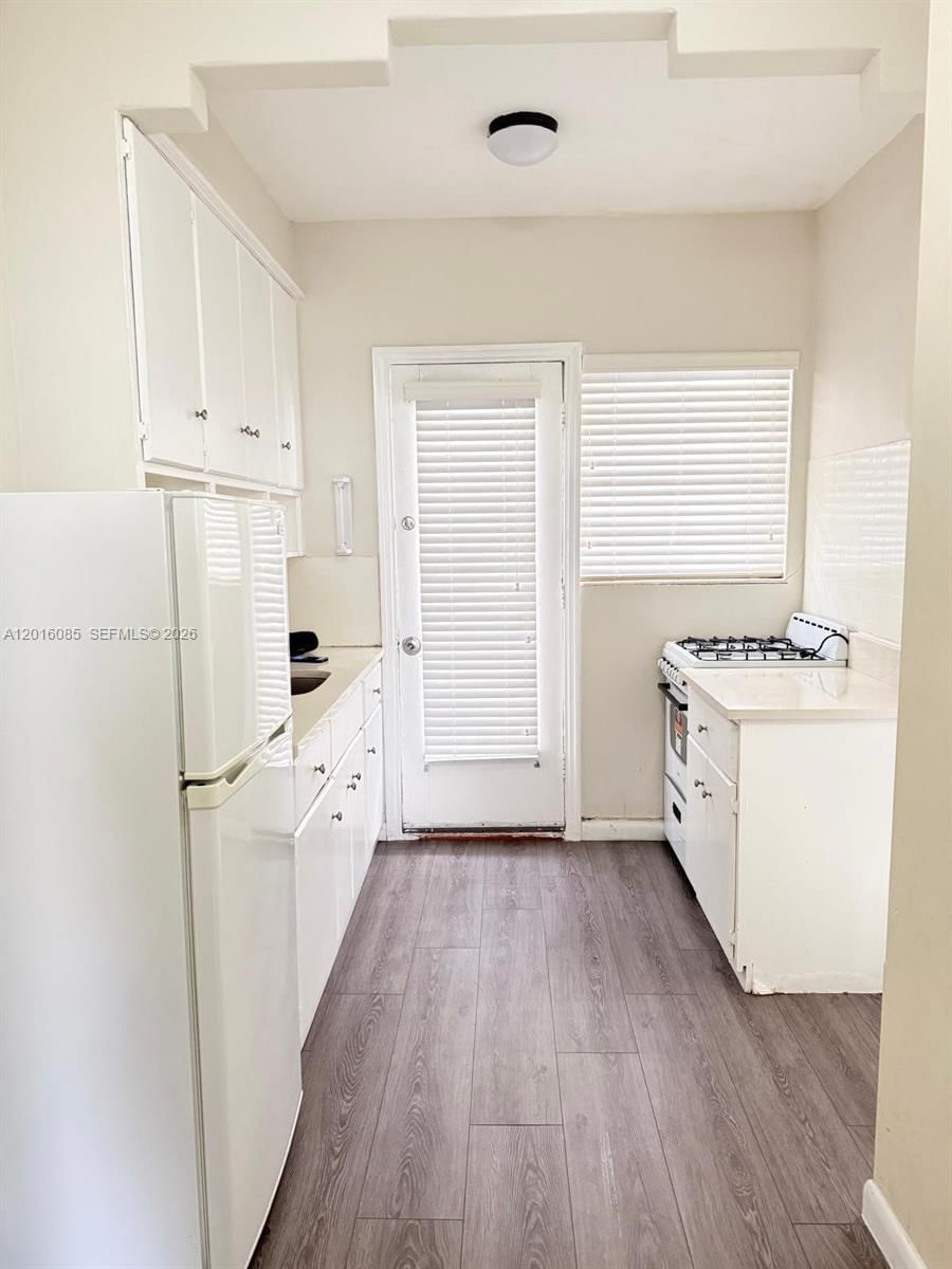Real estate property located at 1007 Meridian Ave #9, Miami-dade, 1005 Meridian Condo, Miami Beach, FL