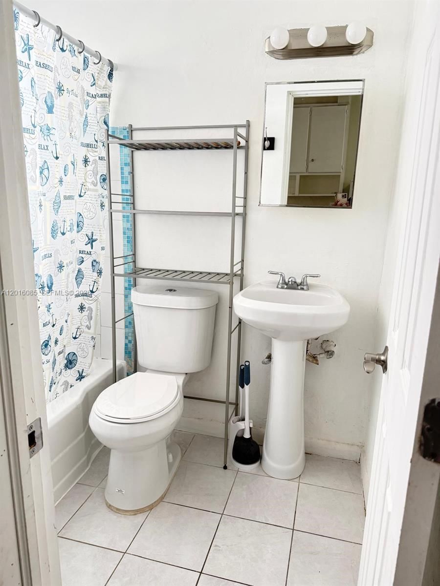 Real estate property located at 1007 Meridian Ave #9, Miami-dade, 1005 Meridian Condo, Miami Beach, FL
