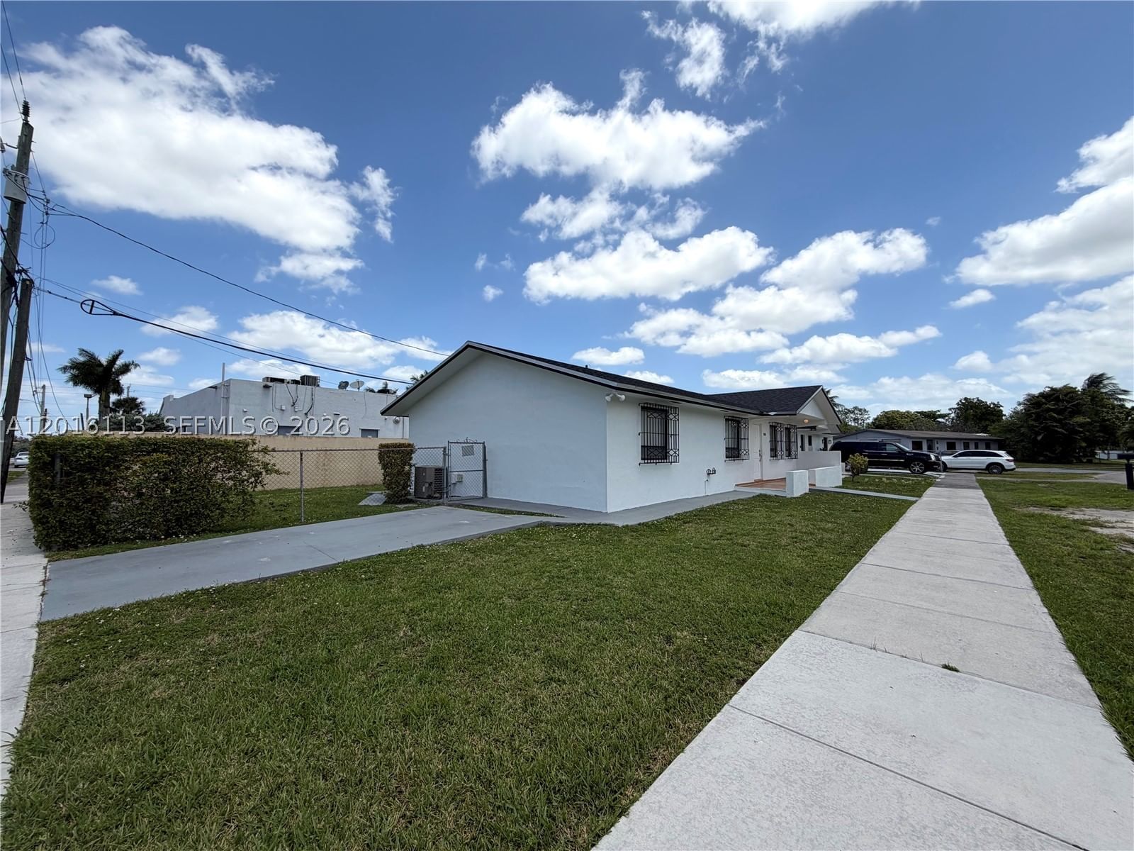 Real estate property located at 7993 9th Ter, Miami-dade, Fontainbleau Gdns, Miami, FL