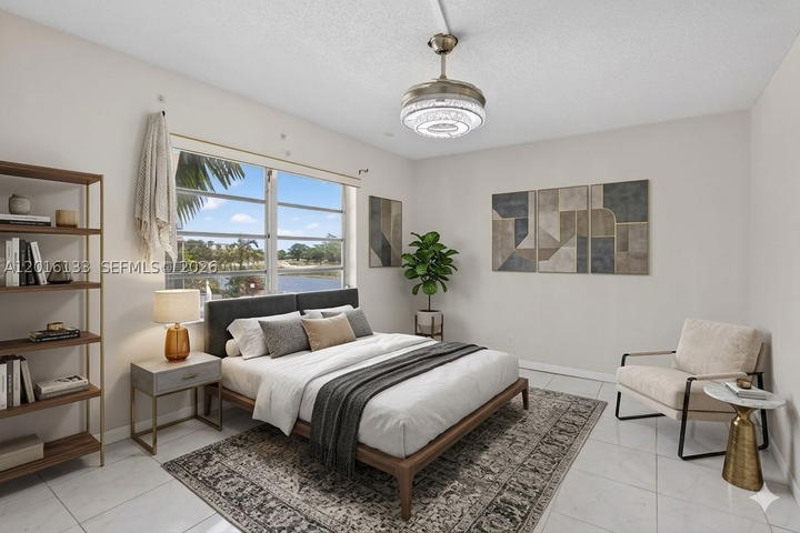 Real estate property located at 3048 Sunrise Lakes Dr #220, Broward, Quail Run Of Sunrise, Sunrise, FL