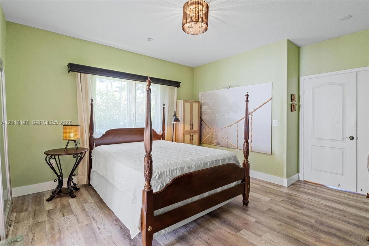 Real estate property located at 16238 91st Ave, Miami-dade, Royal Garden Estates, Miami Lakes, FL