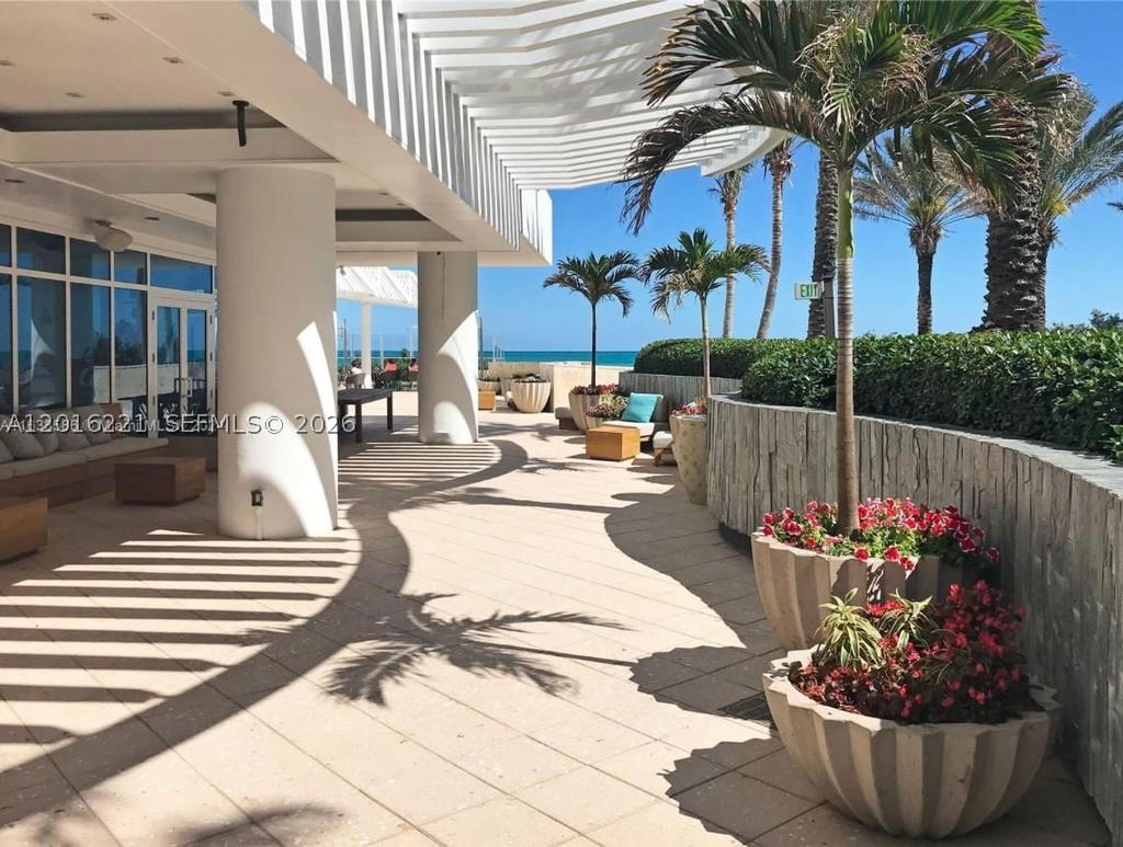 Real estate property located at 6801 Collins Ave #718 (deed 707), Miami-dade, Central Carillon Beach Co, Miami Beach, FL