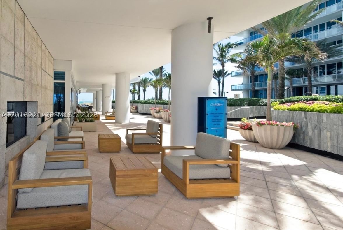 Real estate property located at 6801 Collins Ave #718 (deed 707), Miami-dade, Central Carillon Beach Co, Miami Beach, FL