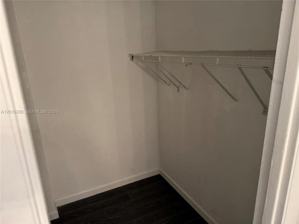 Real estate property located at 492 165th St Rd C-314, Miami-dade, Montecarlo Condo, Miami, FL