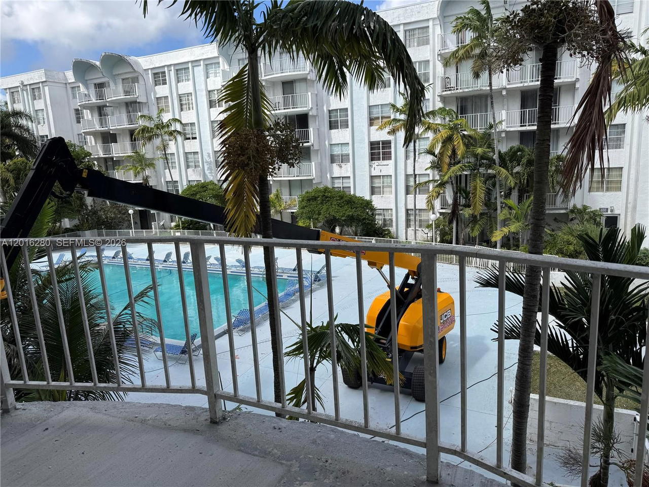 Real estate property located at 492 165th St Rd C-314, Miami-dade, Montecarlo Condo, Miami, FL