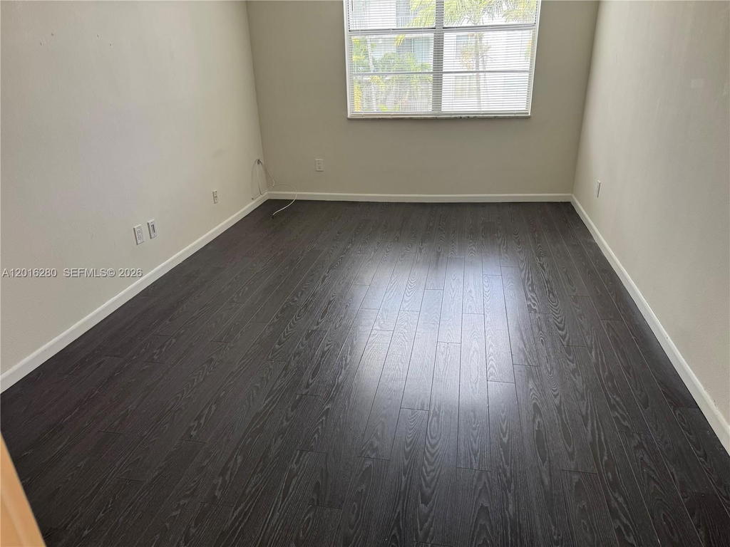 Real estate property located at 492 165th St Rd C-314, Miami-dade, Montecarlo Condo, Miami, FL