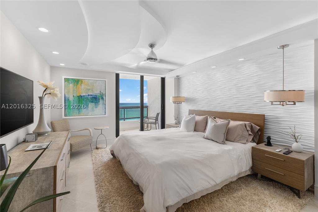 Real estate property located at 2555 Collins Ave #2205, Miami-dade, Club Atlantis Condo, Miami Beach, FL