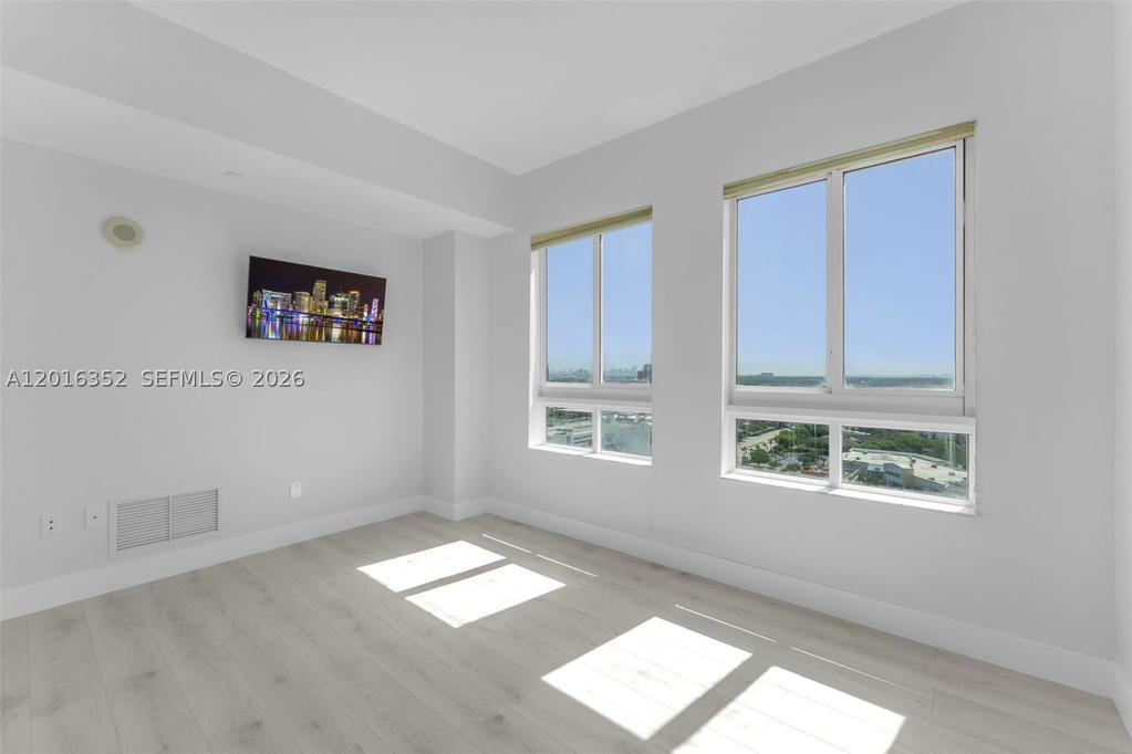 Real estate property located at 7350 89th St #2202S, Miami-dade, Toscano Condo, Miami, FL