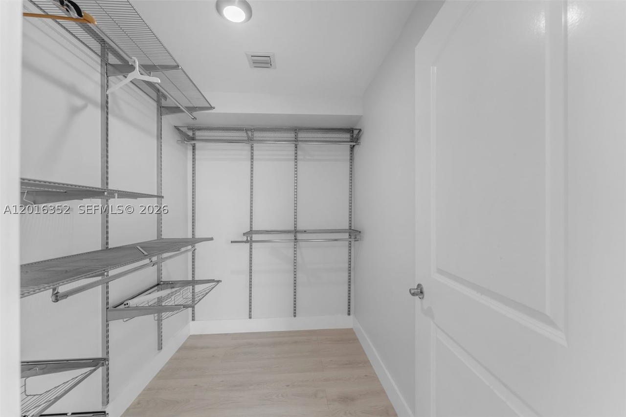 Real estate property located at 7350 89th St #2202S, Miami-dade, Toscano Condo, Miami, FL