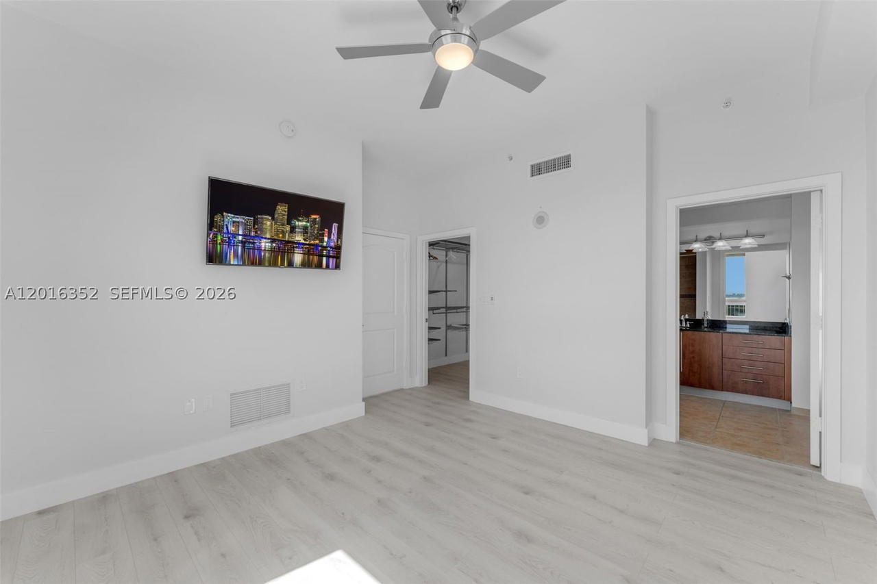 Real estate property located at 7350 89th St #2202S, Miami-dade, Toscano Condo, Miami, FL