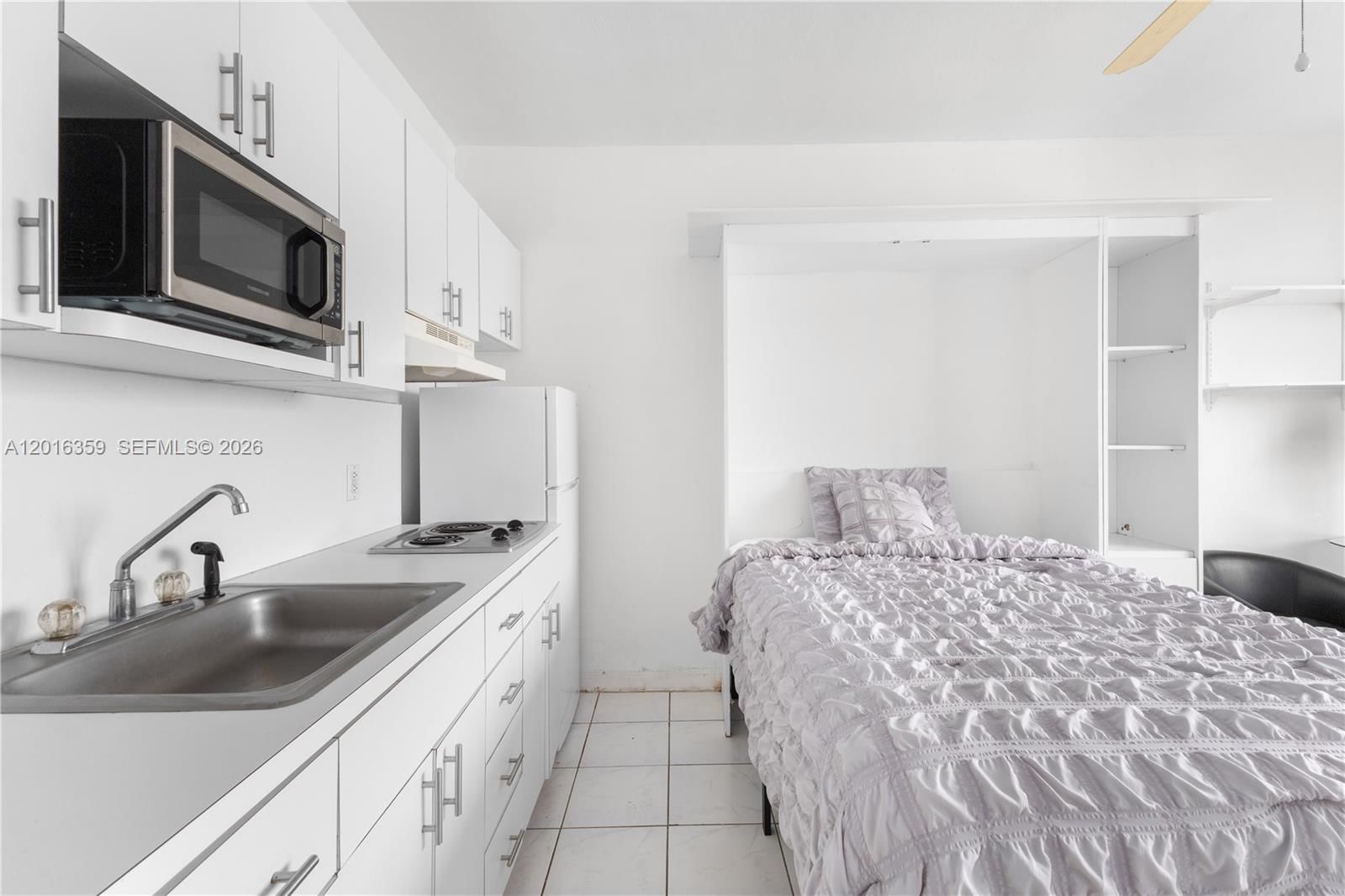 Real estate property located at 255 24th St #432, Miami-dade, The Mantell Condo, Miami Beach, FL