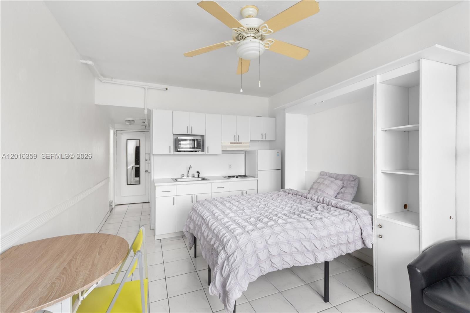 Real estate property located at 255 24th St #432, Miami-dade, The Mantell Condo, Miami Beach, FL