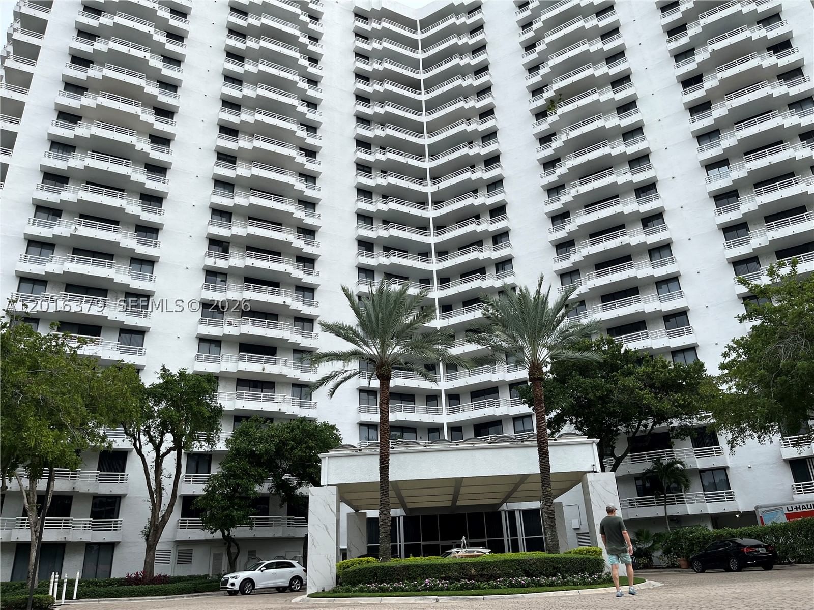 Real estate property located at 3300 192nd St #206, Miami-dade, Parc Central Aventura Eas, Aventura, FL