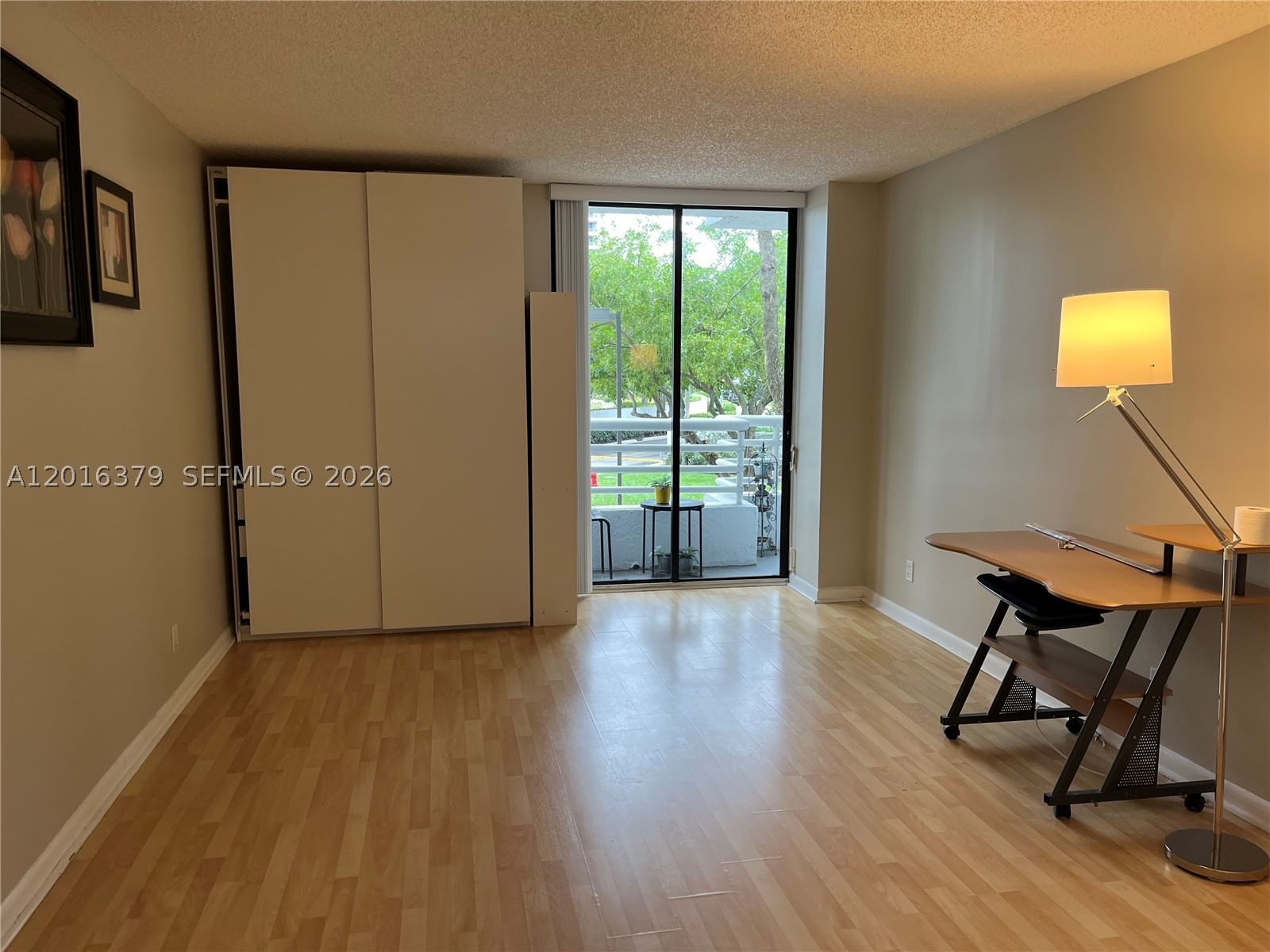 Real estate property located at 3300 192nd St #206, Miami-dade, Parc Central Aventura Eas, Aventura, FL