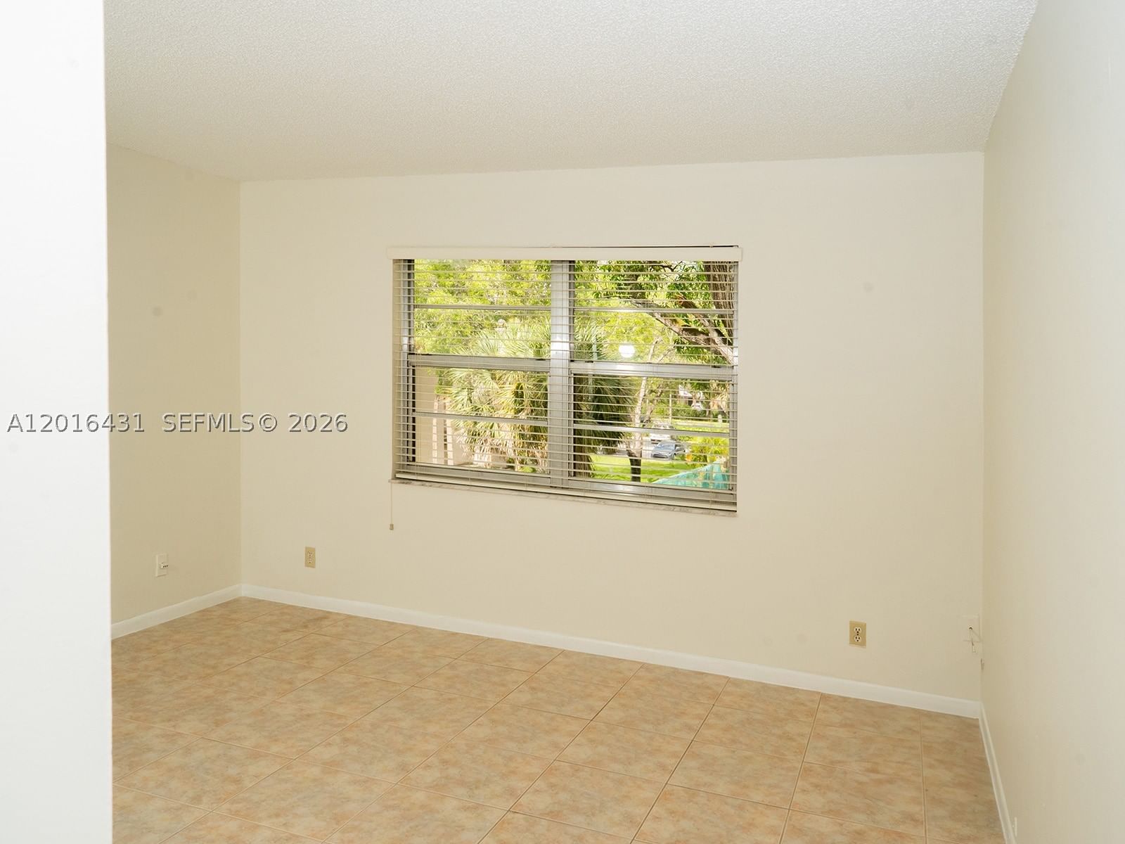 Real estate property located at 1100 87th Ave #308, Broward, Sherwood Square Condomini, Coral Springs, FL