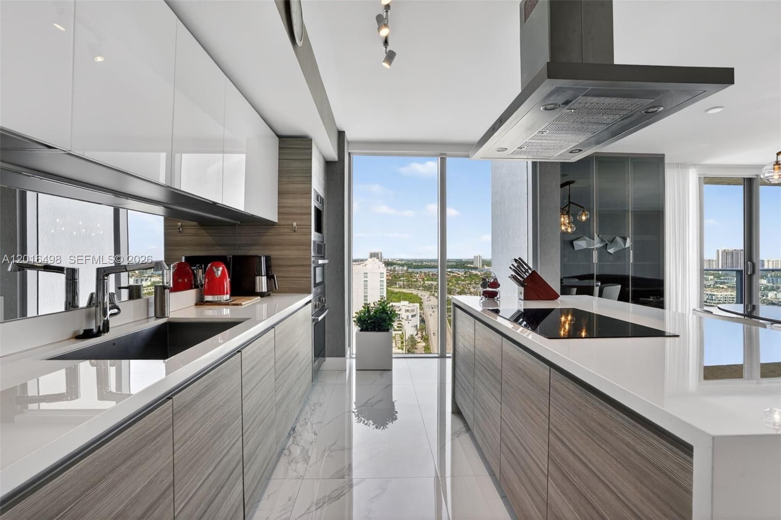 Real estate property located at 330 Sunny Isles Blvd #5-2301, Miami-dade, Parque Towers Condo, Sunny Isles Beach, FL
