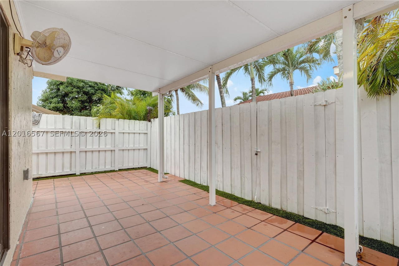 Real estate property located at 1620 124th Pl #1, Miami-dade, 2nd Amend To Half Moon Vi, Miami, FL