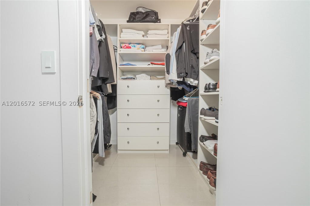 Real estate property located at 6301 Collins Ave #1102, Miami-dade, La Gorce Palace Condo, Miami Beach, FL
