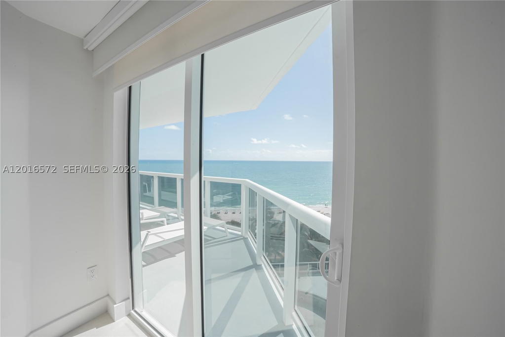 Real estate property located at 6301 Collins Ave #1102, Miami-dade, La Gorce Palace Condo, Miami Beach, FL