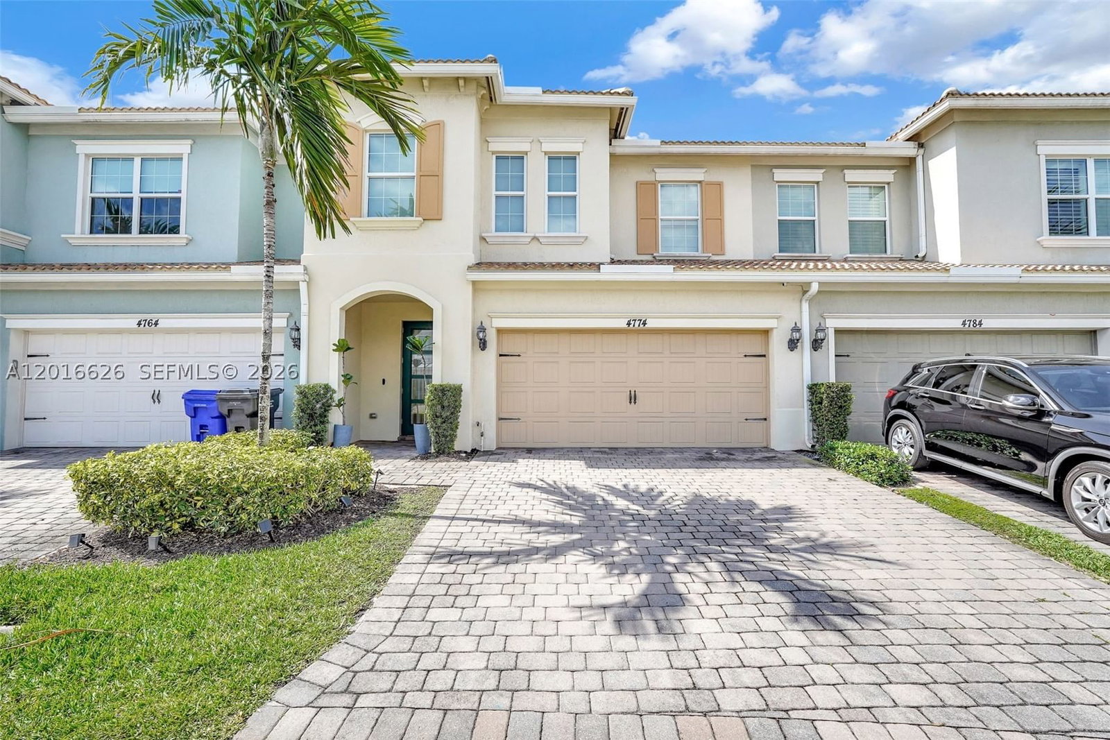 Real estate property located at 4774 Eucalyptus Dr, Broward, Hillcrest Country Club So, Hollywood, FL