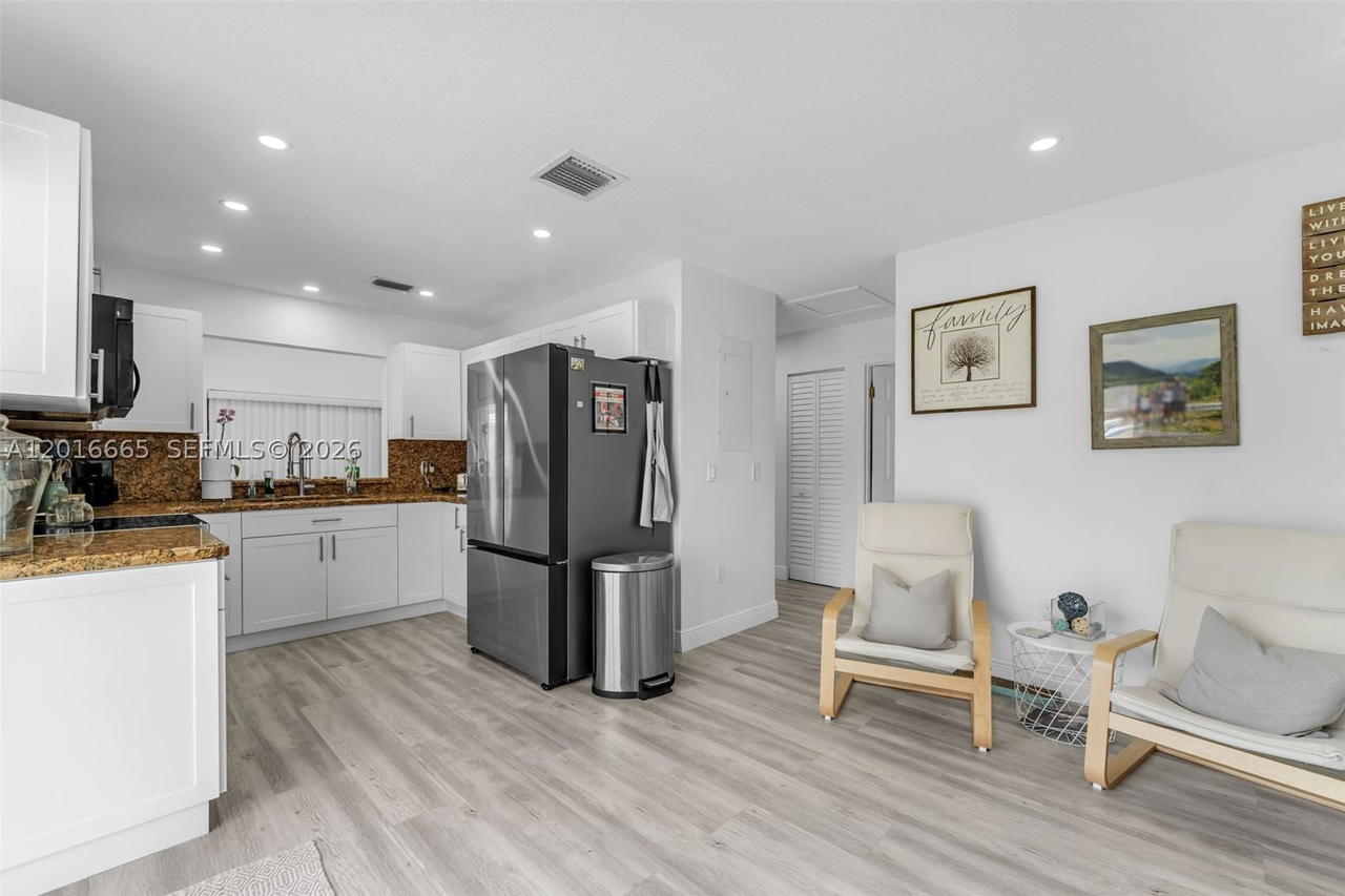 Real estate property located at 12247 203rd St, Miami-dade, Oak Park Sec 6, Miami, FL