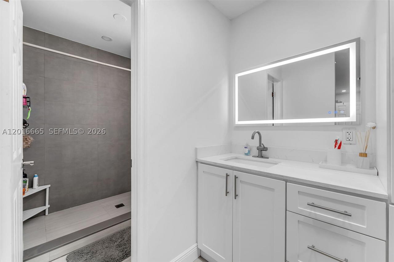 Real estate property located at 12247 203rd St, Miami-dade, Oak Park Sec 6, Miami, FL