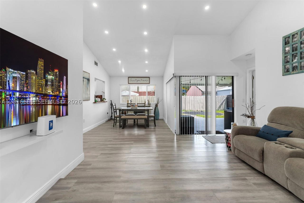 Real estate property located at 12247 203rd St, Miami-dade, Oak Park Sec 6, Miami, FL