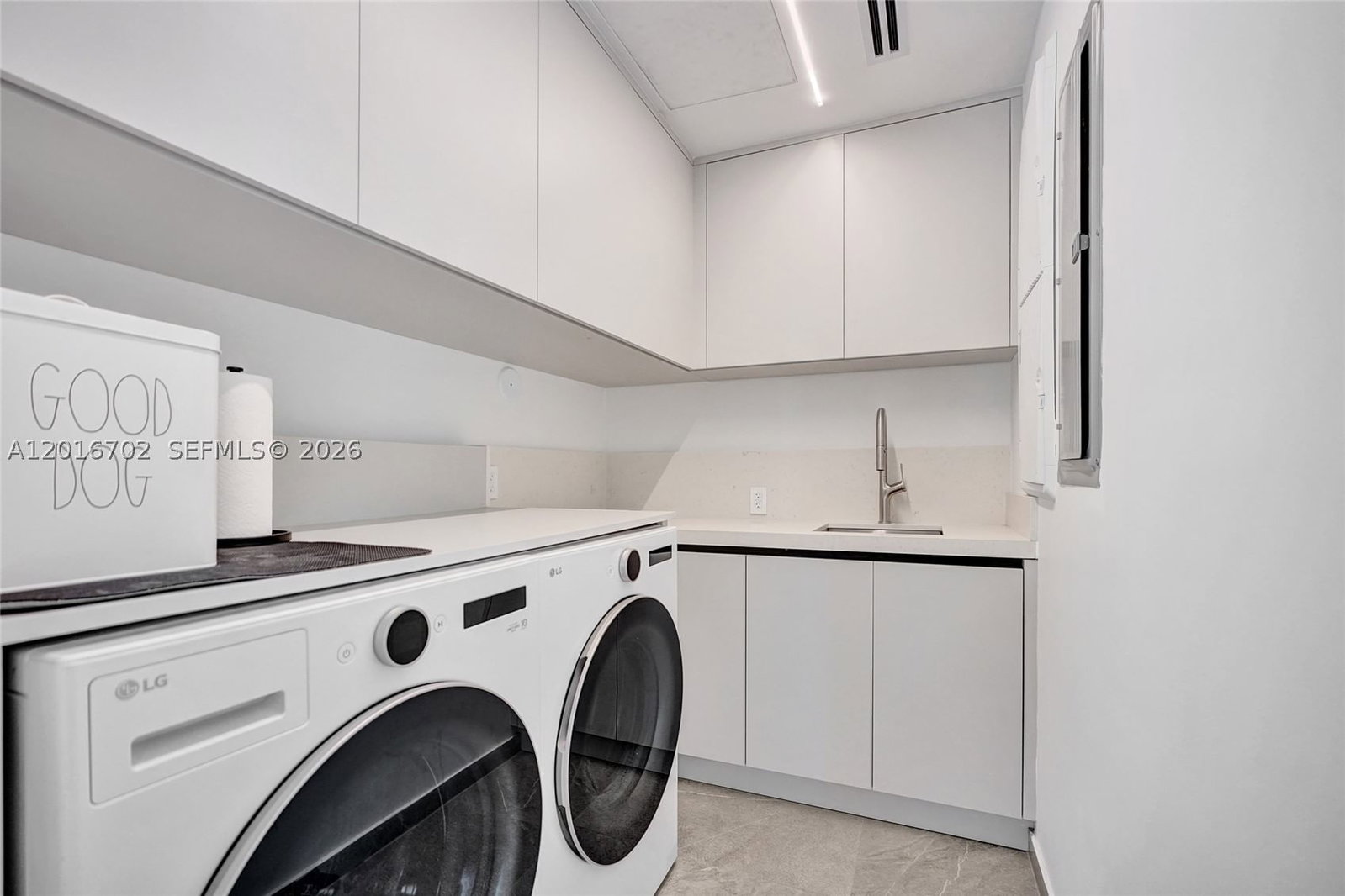 Real estate property located at 19694 24th Ave, Miami-dade, Skyknoll Estates Replat, Miami, FL