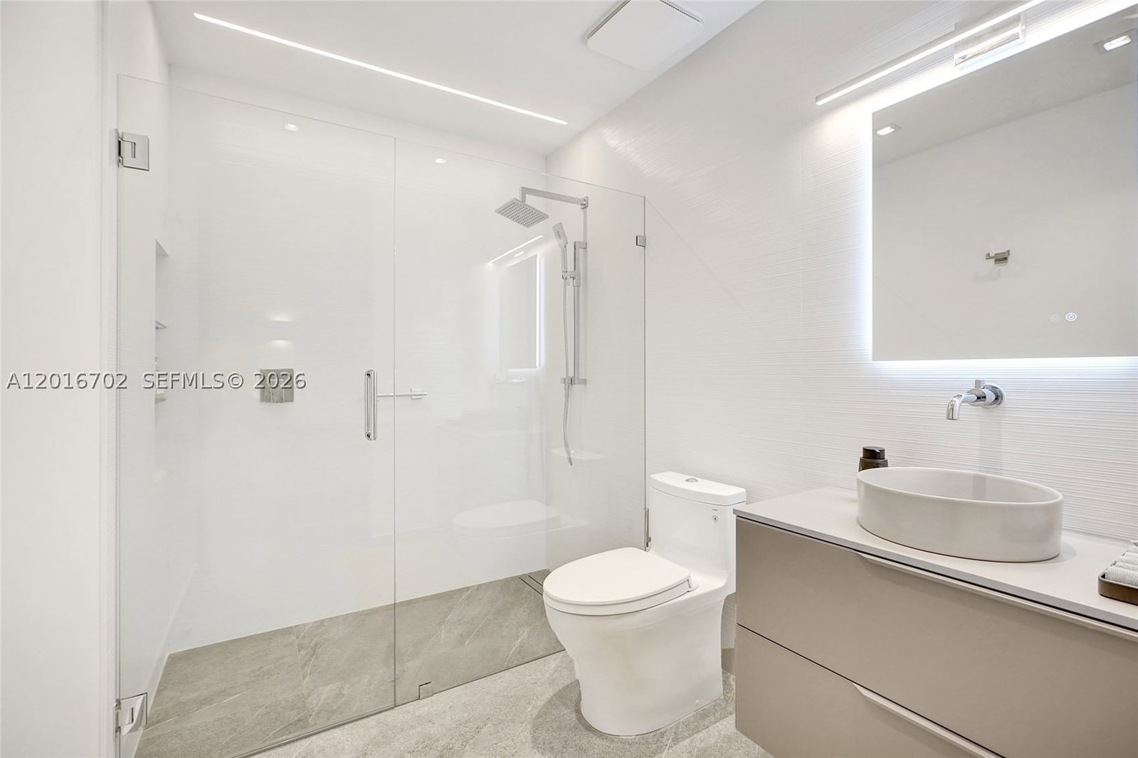 Real estate property located at 19694 24th Ave, Miami-dade, Skyknoll Estates Replat, Miami, FL