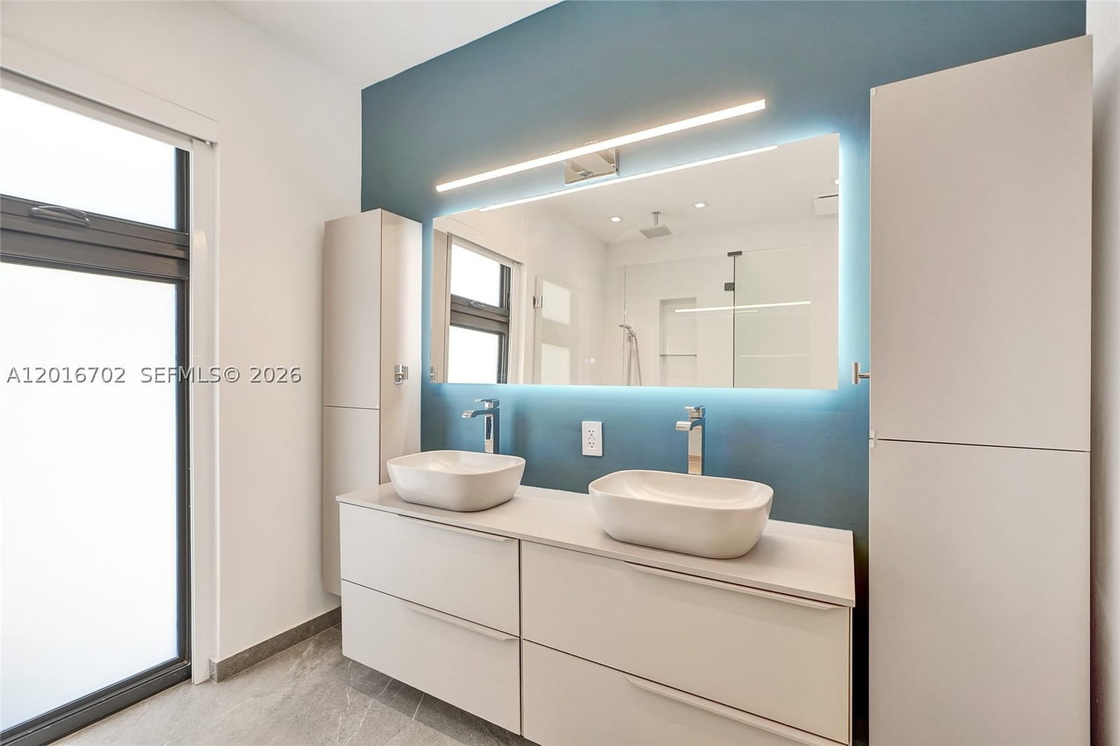 Real estate property located at 19694 24th Ave, Miami-dade, Skyknoll Estates Replat, Miami, FL