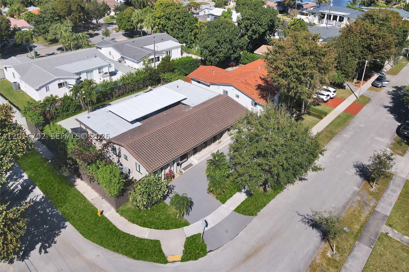 Real estate property located at 19694 24th Ave, Miami-dade, Skyknoll Estates Replat, Miami, FL