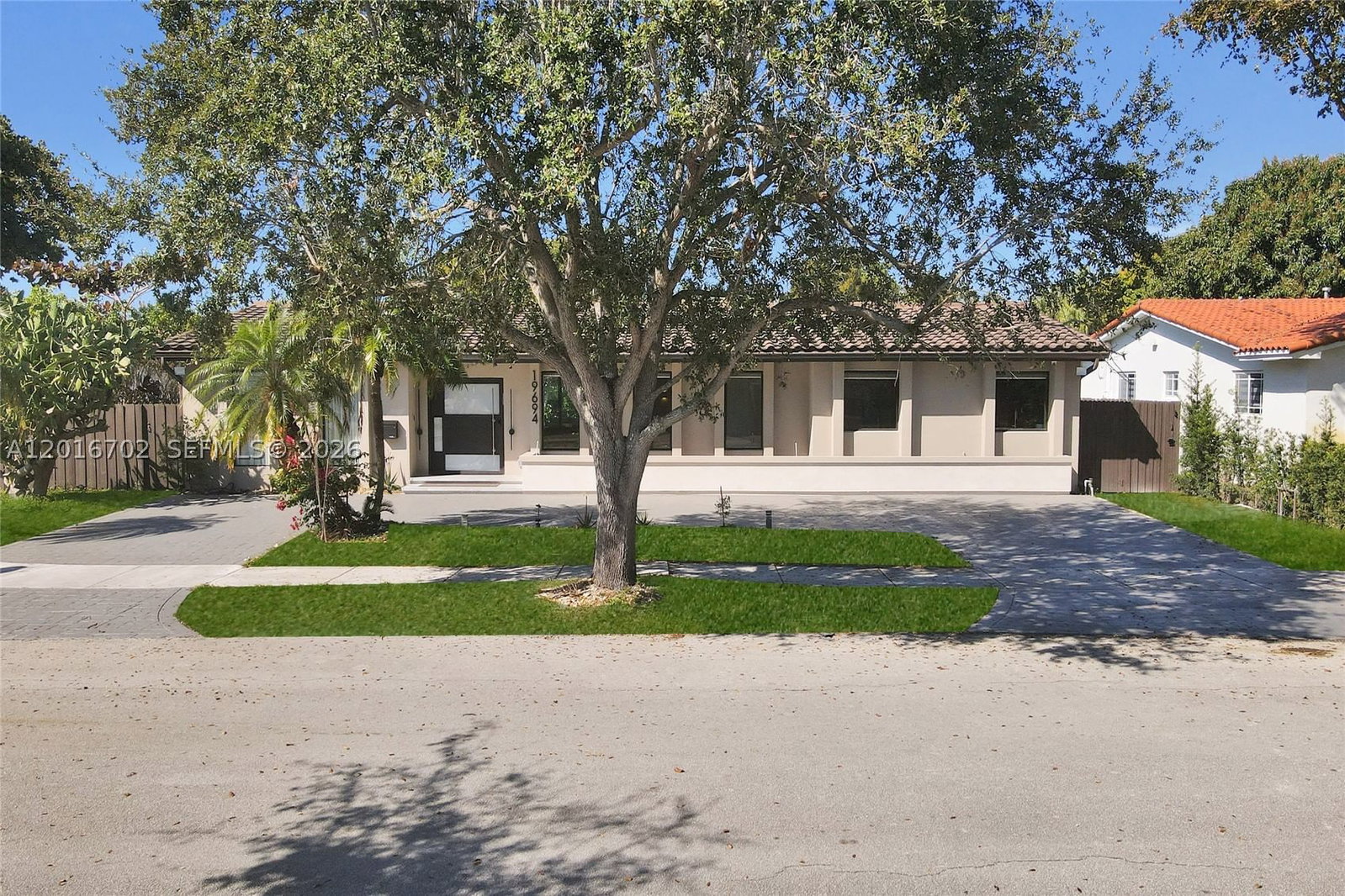 Real estate property located at 19694 24th Ave, Miami-dade, Skyknoll Estates Replat, Miami, FL