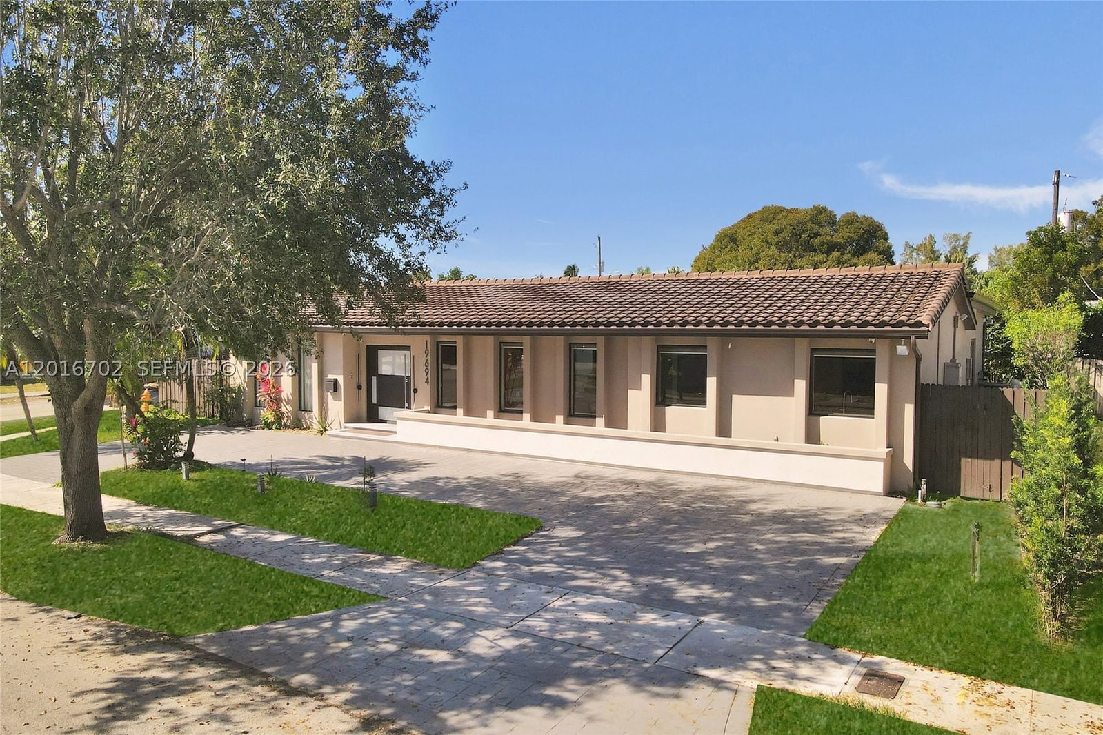 Real estate property located at 19694 24th Ave, Miami-dade, Skyknoll Estates Replat, Miami, FL