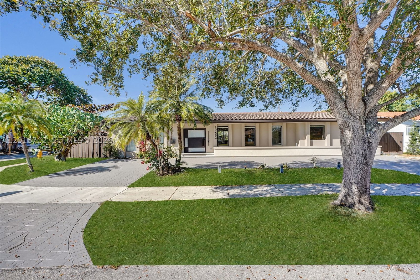 Real estate property located at 19694 24th Ave, Miami-dade, Skyknoll Estates Replat, Miami, FL