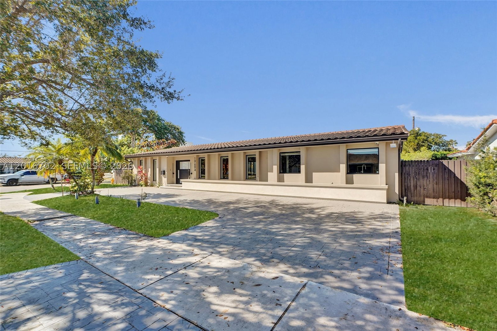 Real estate property located at 19694 24th Ave, Miami-dade, Skyknoll Estates Replat, Miami, FL