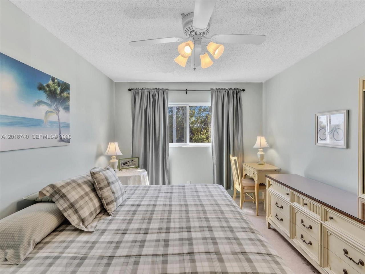 Real estate property located at 5300 Washington St J216, Broward, Beverly Hills Condo Numbe, Hollywood, FL