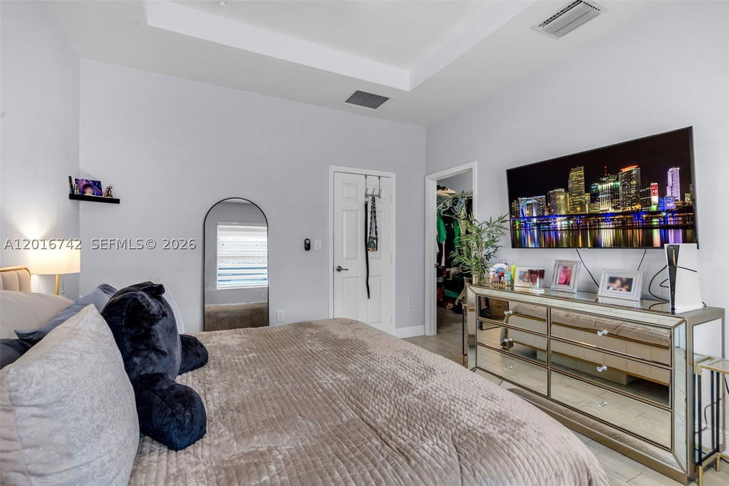 Real estate property located at 8936 35th Ln, Miami-dade, Bellagio Villas, Hialeah, FL