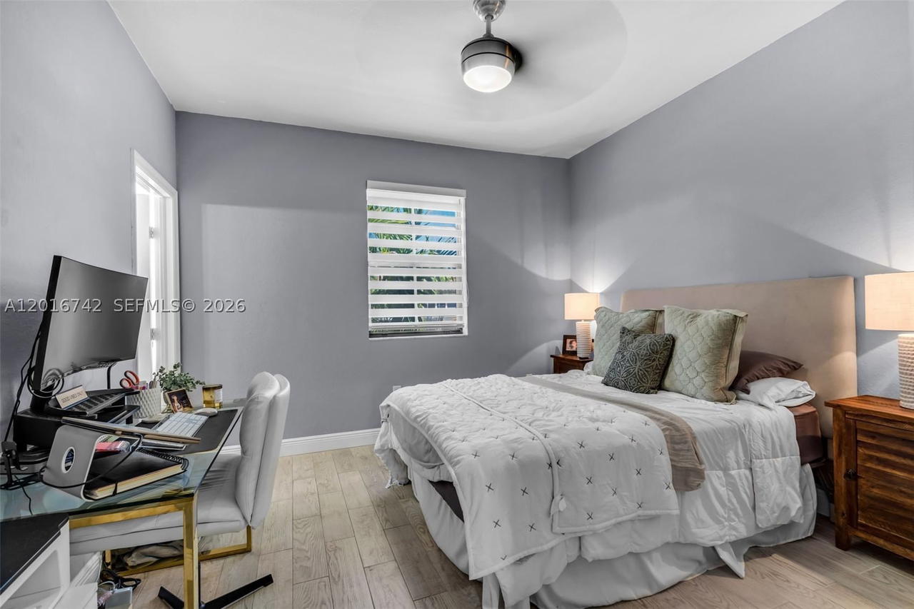 Real estate property located at 8936 35th Ln, Miami-dade, Bellagio Villas, Hialeah, FL