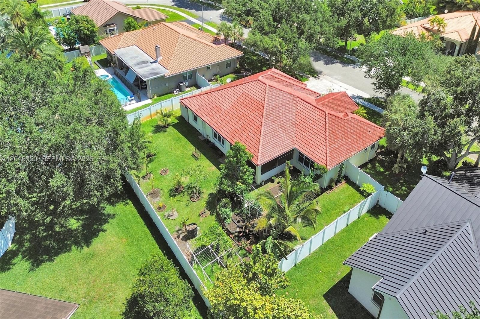 Real estate property located at 4401 74th Ter, Broward, Davie Country Estates, Davie, FL