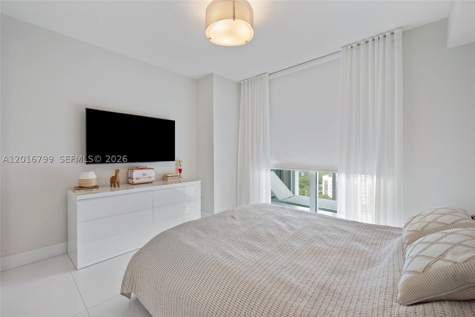 Real estate property located at 300 Sunny Isles Blvd #4-1501, Miami-dade, Parque Towers Condo, Sunny Isles Beach, FL