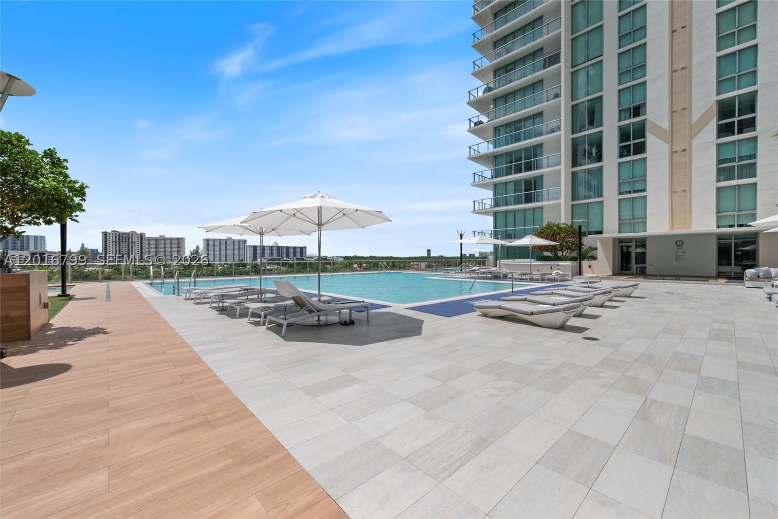 Real estate property located at 300 Sunny Isles Blvd #4-1501, Miami-dade, Parque Towers Condo, Sunny Isles Beach, FL