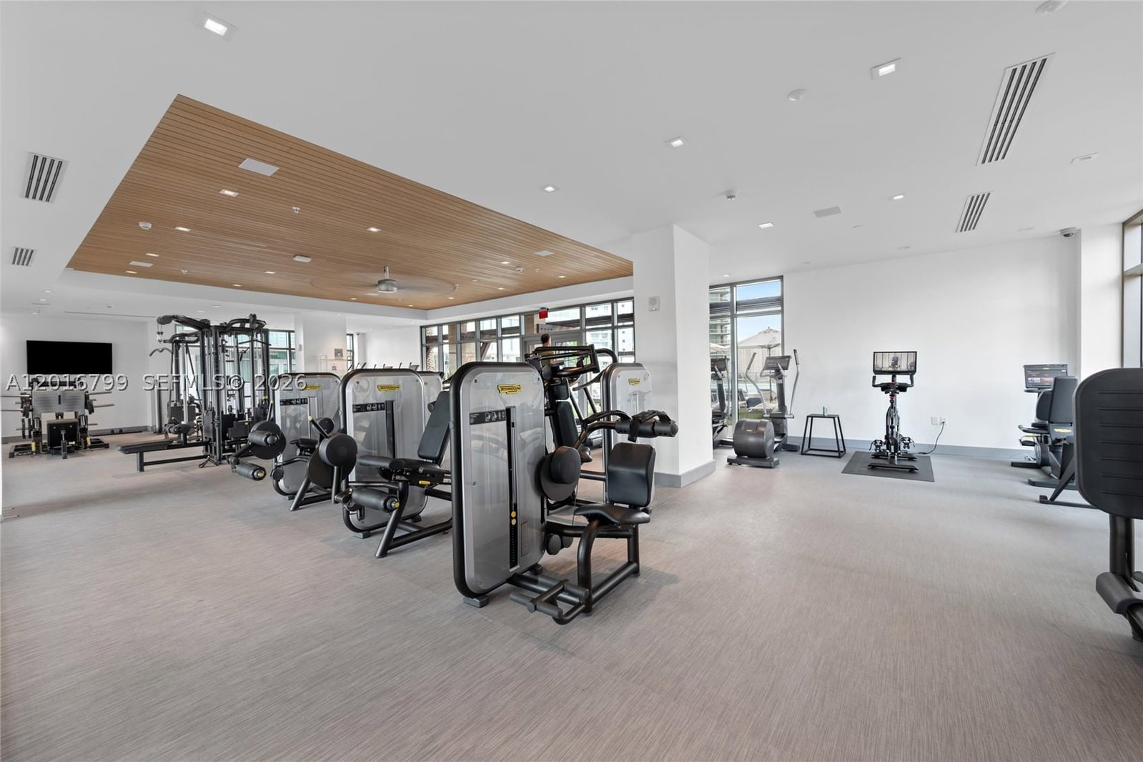 Real estate property located at 300 Sunny Isles Blvd #4-1501, Miami-dade, Parque Towers Condo, Sunny Isles Beach, FL
