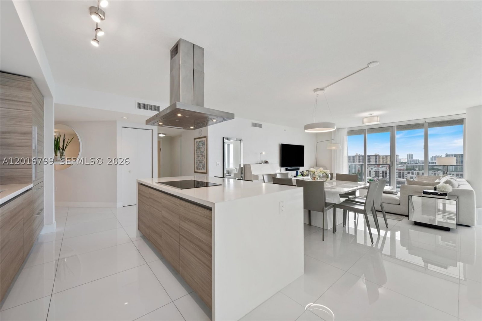 Real estate property located at 300 Sunny Isles Blvd #4-1501, Miami-dade, Parque Towers Condo, Sunny Isles Beach, FL