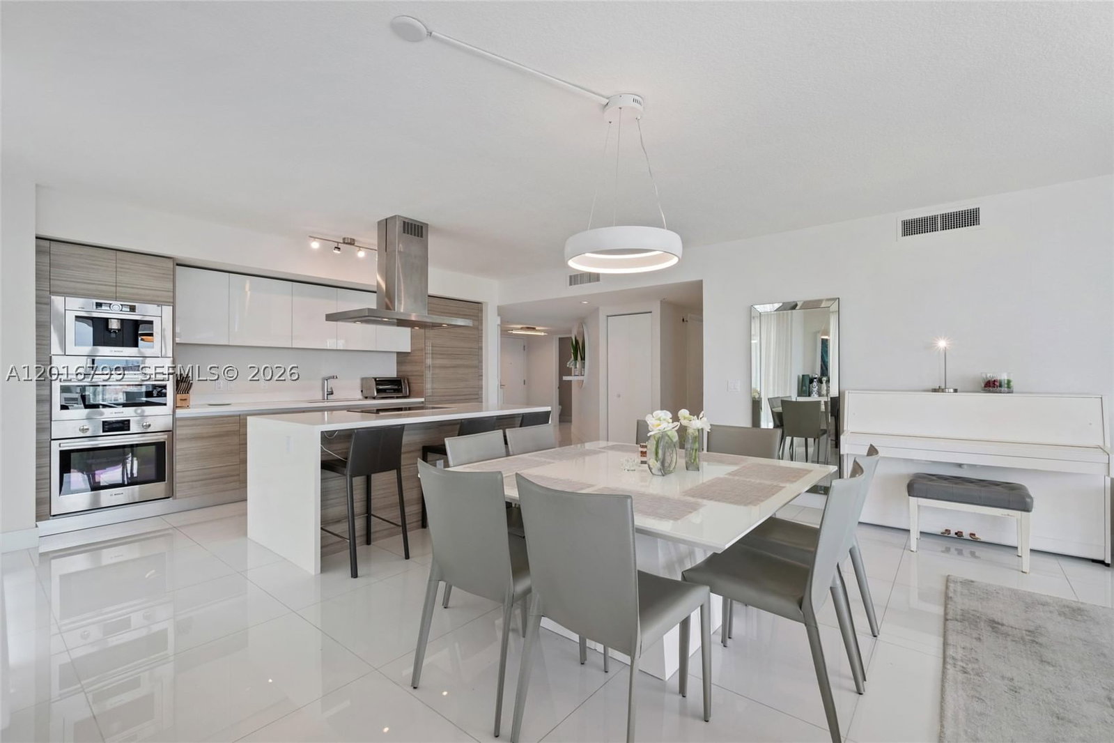 Real estate property located at 300 Sunny Isles Blvd #4-1501, Miami-dade, Parque Towers Condo, Sunny Isles Beach, FL