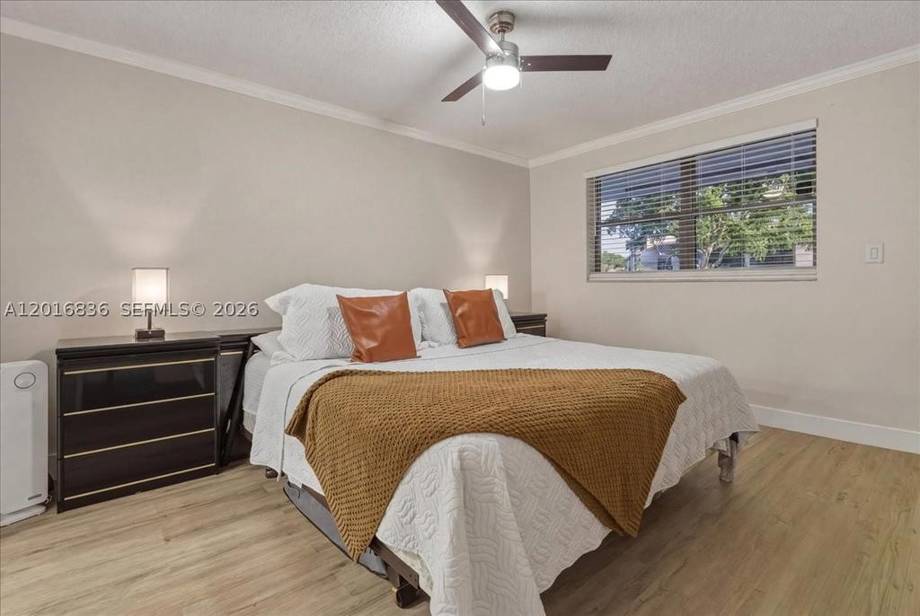 Real estate property located at 9860 Nob Hill Ln #9860, Broward, Villas De Venezia, Sunrise, FL